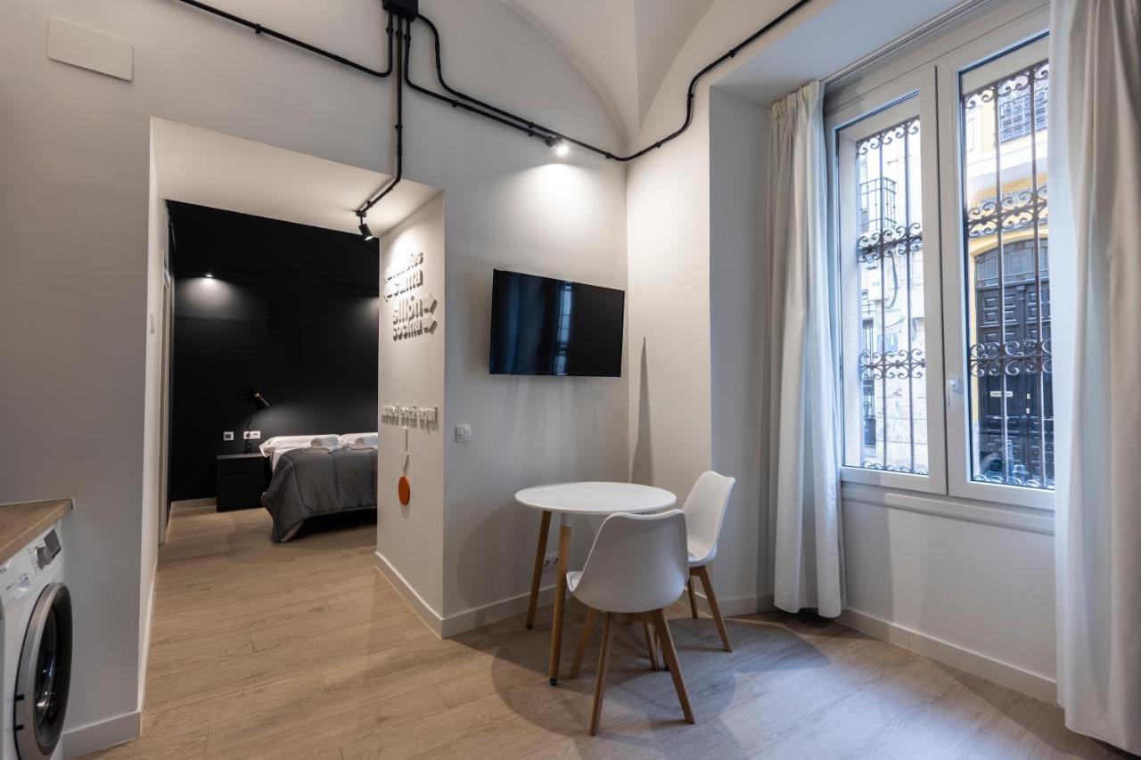 Apartamentos Turisticos De La Bernarda Caces Kültér fotó