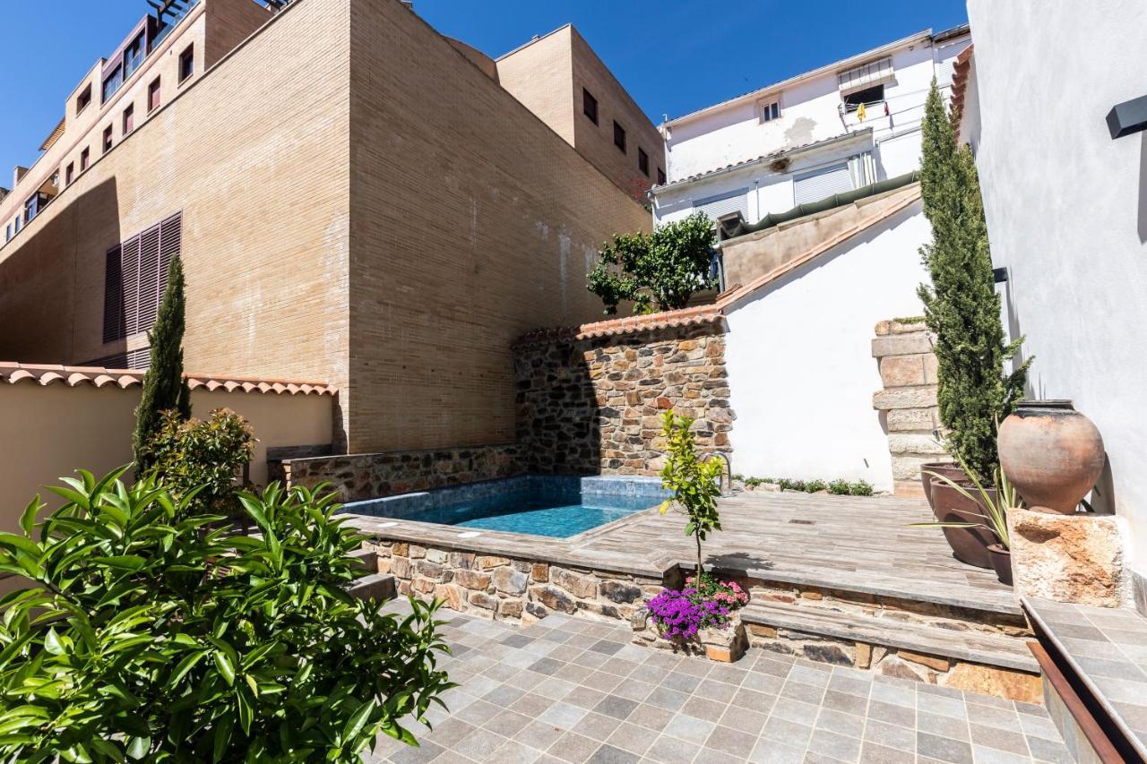 Apartamentos Turisticos De La Bernarda Caces Kültér fotó