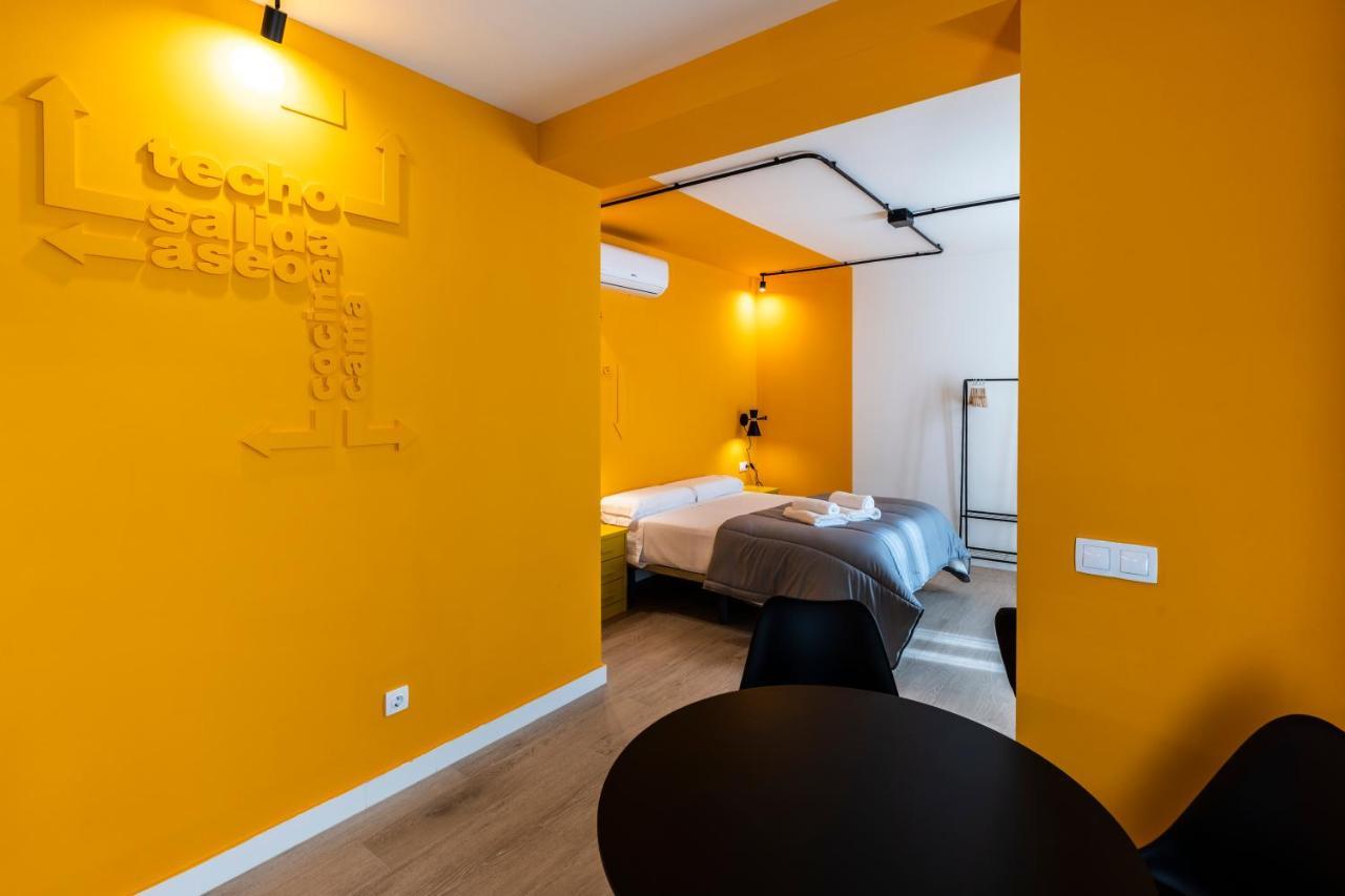 Apartamentos Turisticos De La Bernarda Caces Kültér fotó
