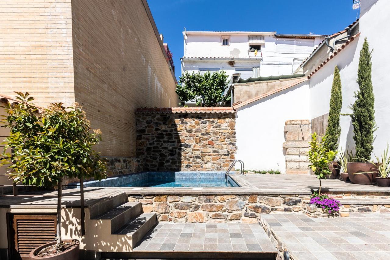 Apartamentos Turisticos De La Bernarda Caces Kültér fotó